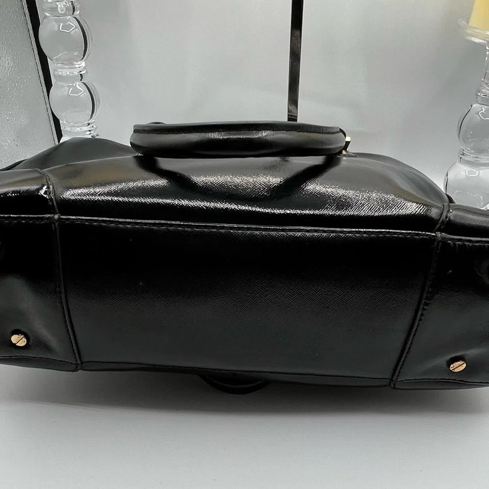 Tory Burch Black Leather Bag with Gold Accent - GUC